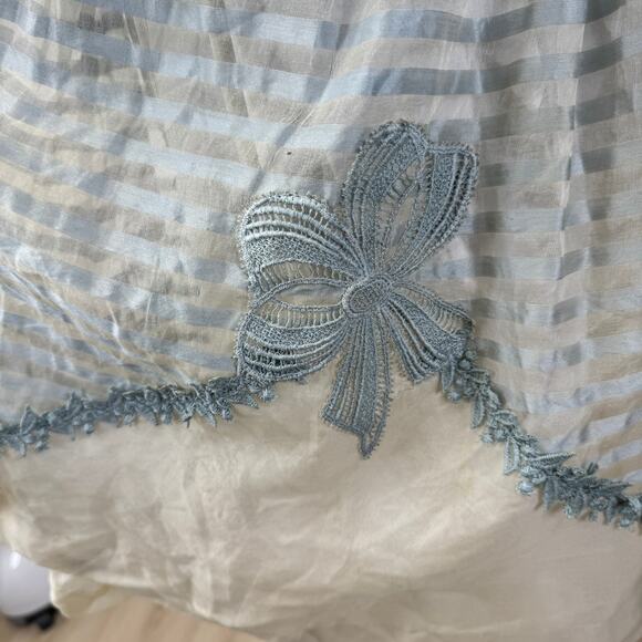 1950s Ice Blue Organza Party Dress with Appliqué – Sheer Stripe Full Skirt AS-IS - Picture 10 of 16